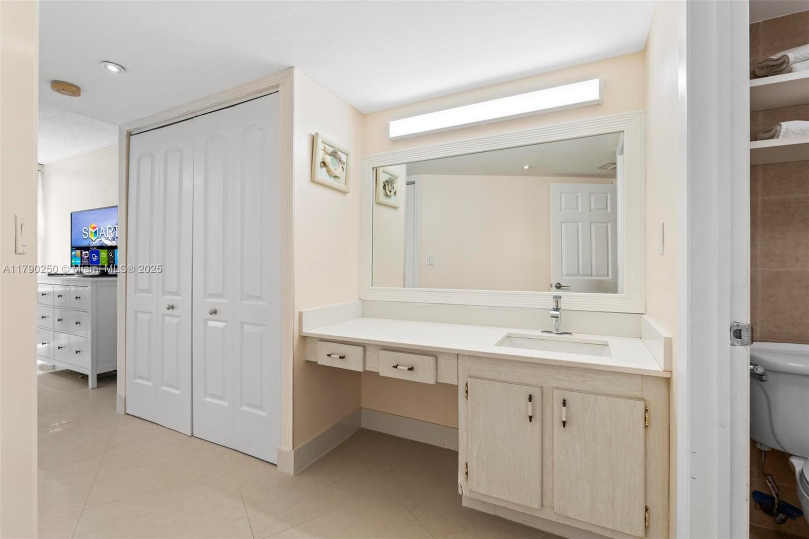 ENSENADA CONDO BLDG E-II - Residential