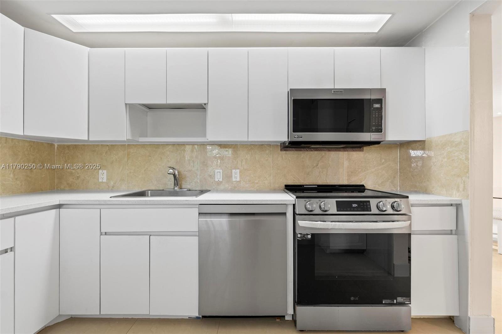 ENSENADA CONDO BLDG E-II - Residential