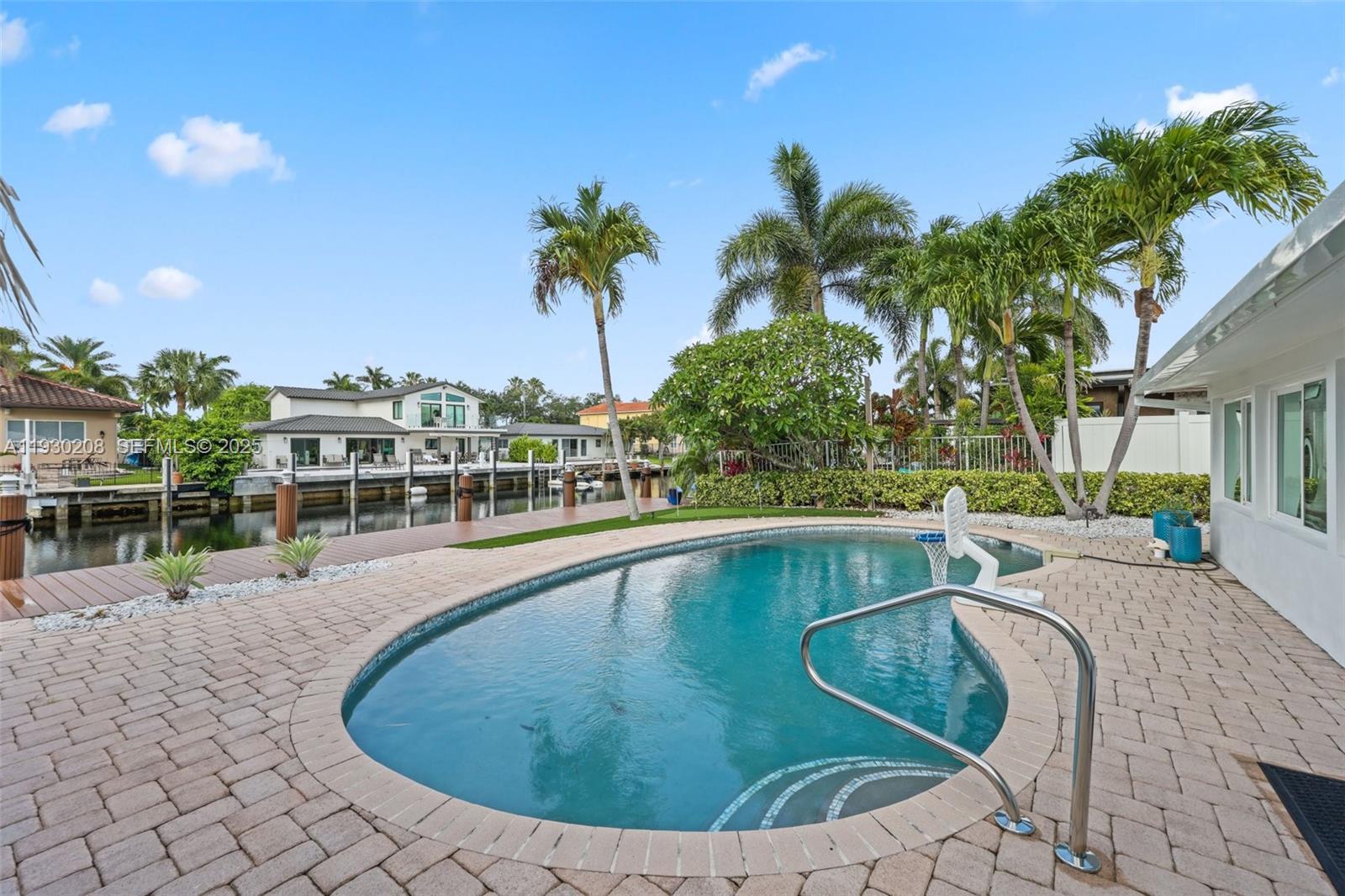POMPANO ISLES SEC - Residential