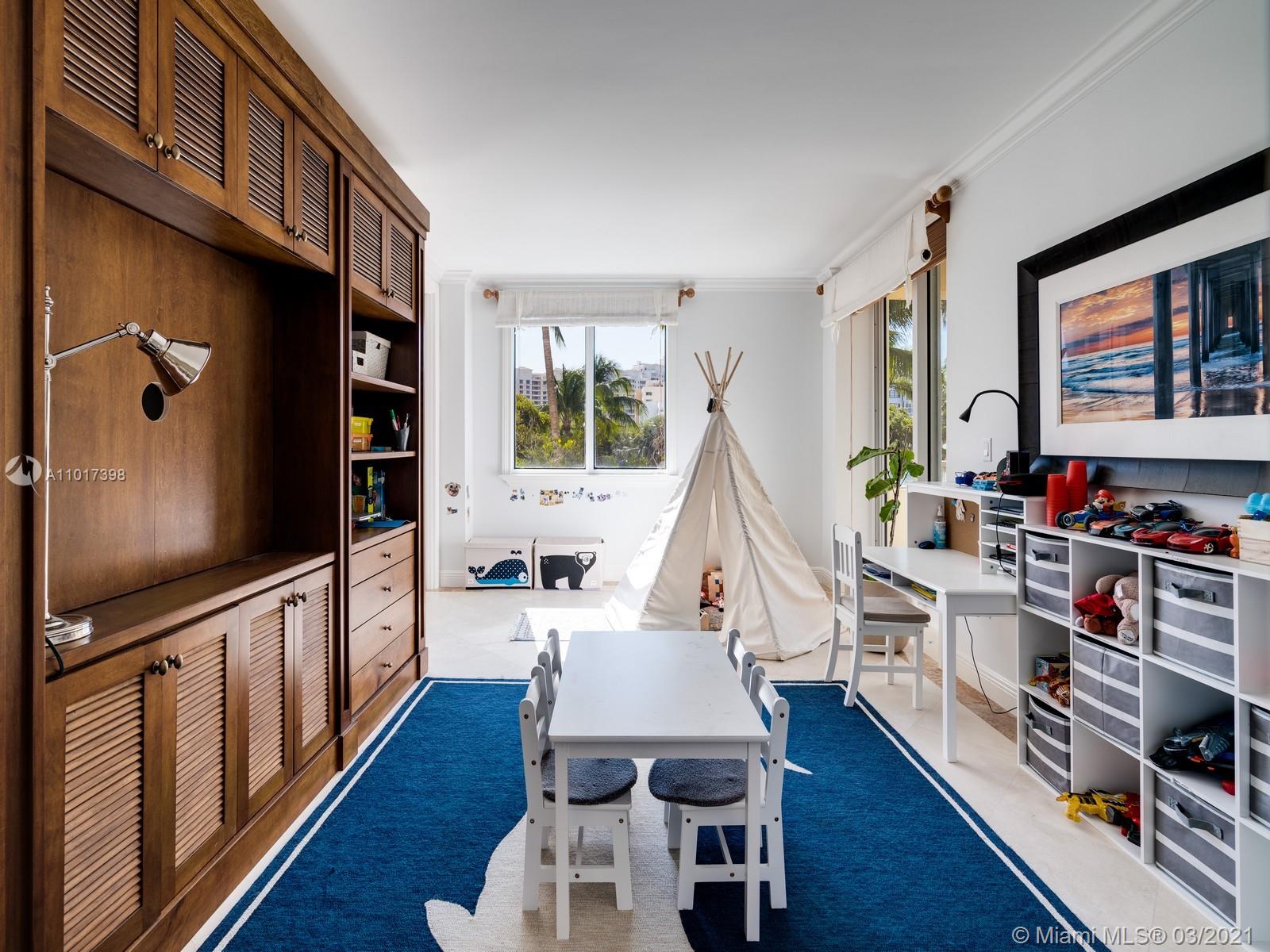 GRAND BAY RESIDENCES COND - Residential