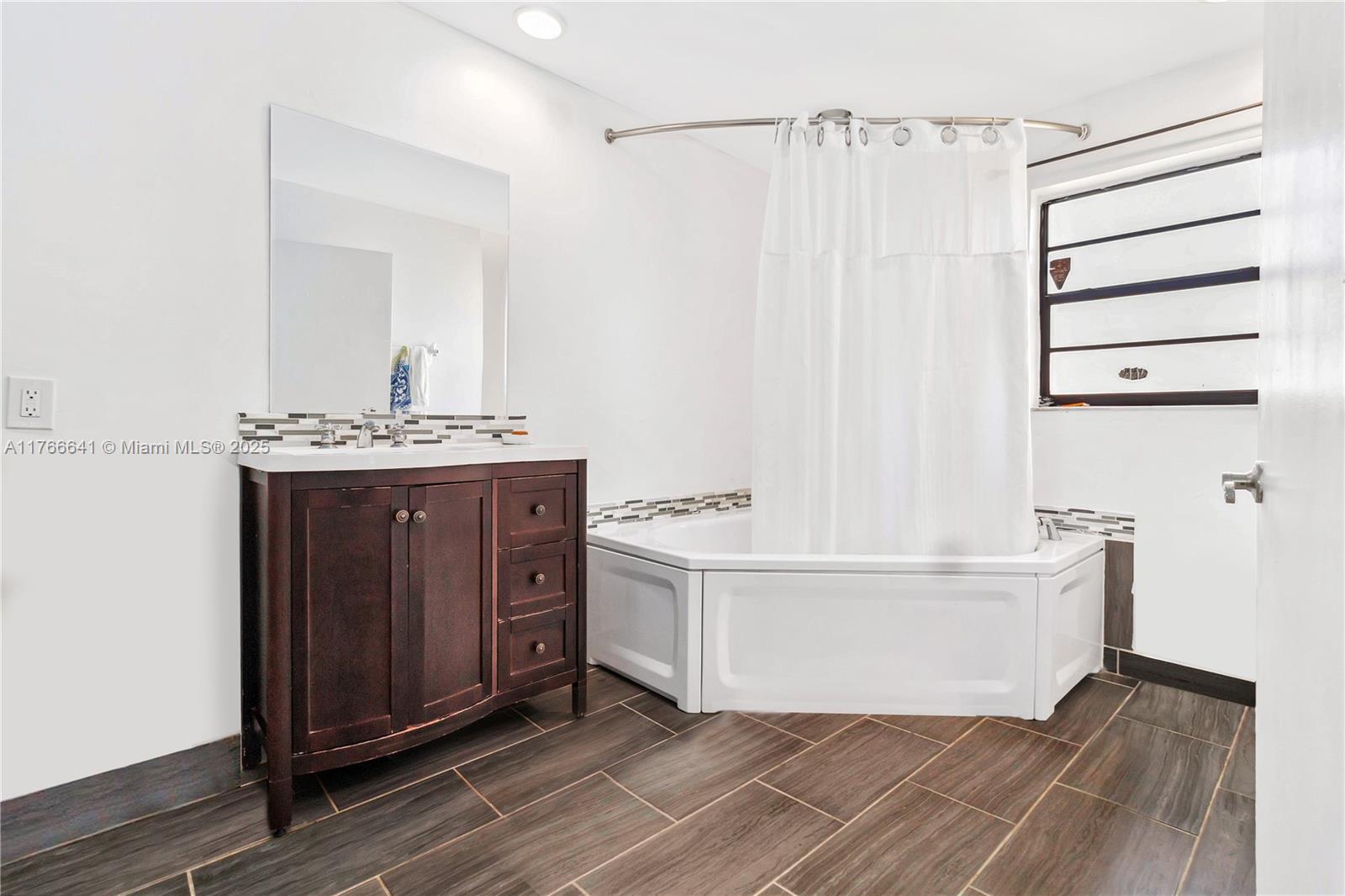 LEISURE CITY SEC 5 - Residential