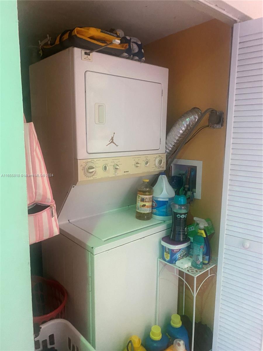 VILLA CATALINA CONDO - Residential