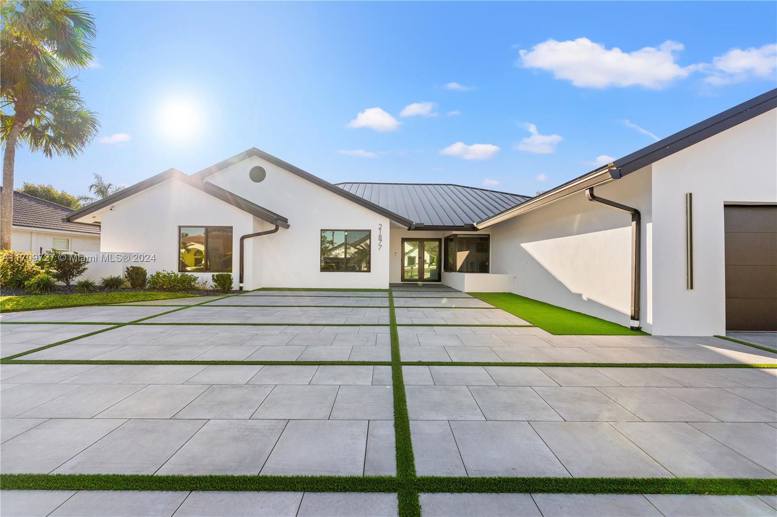 BOCA WOODS COUNTRY CLUB - Residential Lease