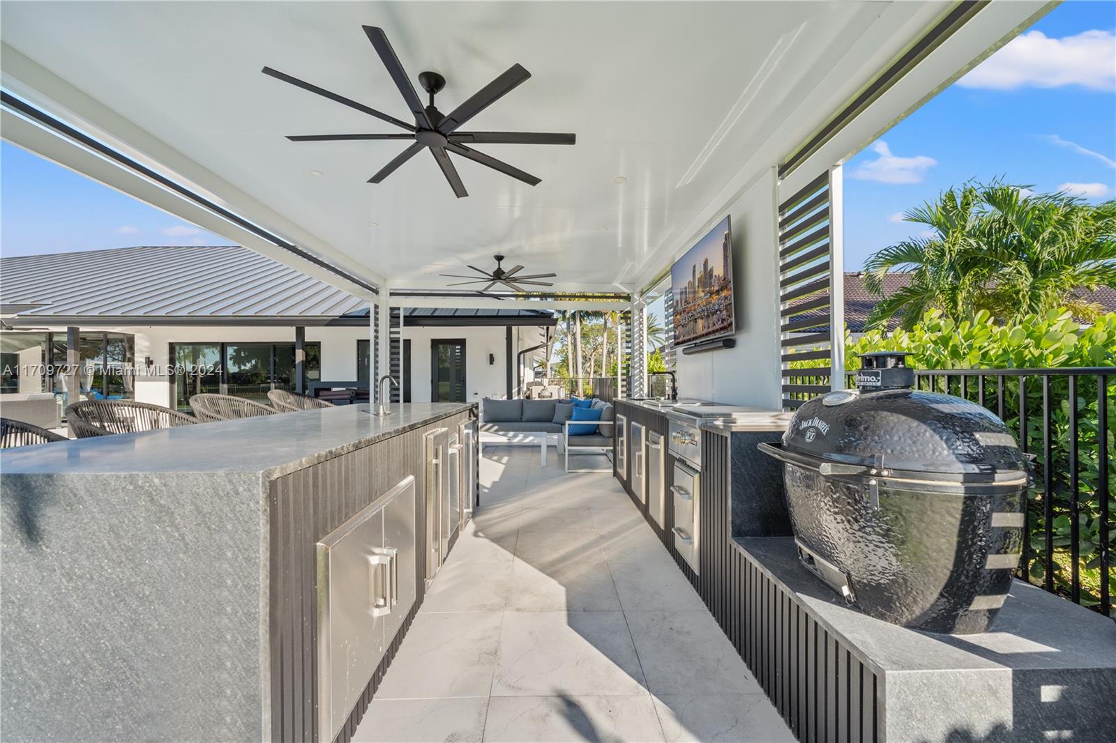 BOCA WOODS COUNTRY CLUB - Residential Lease