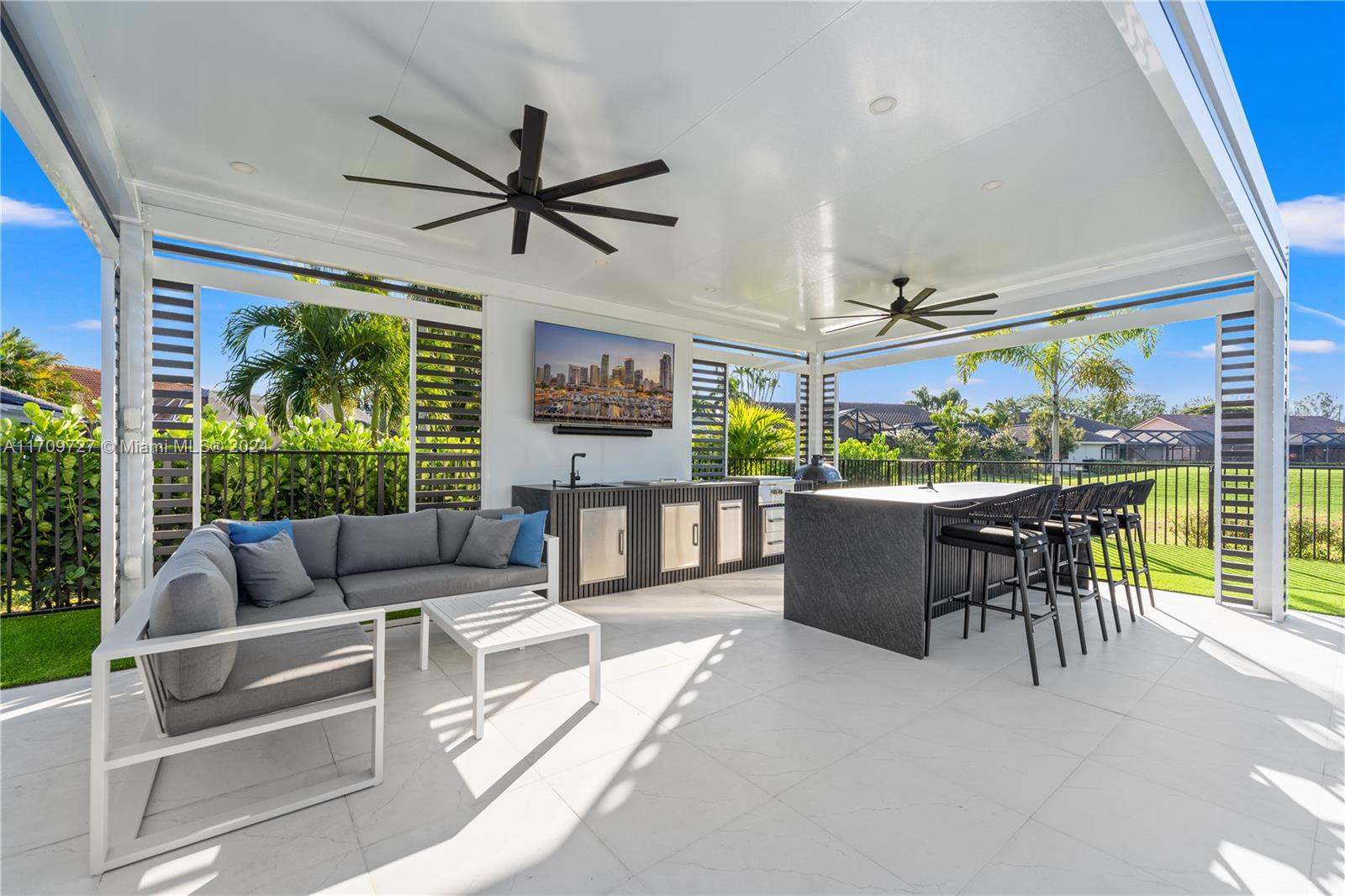 BOCA WOODS COUNTRY CLUB - Residential Lease