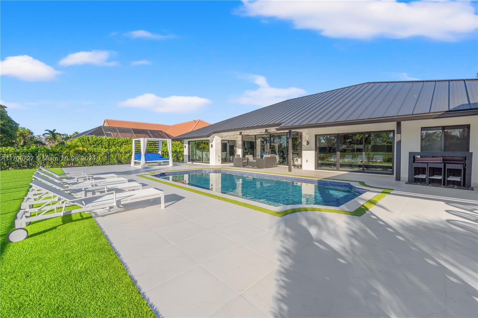 BOCA WOODS COUNTRY CLUB - Residential Lease