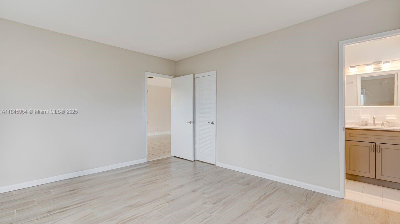 RIO NUEVO ISLE - Residential Lease