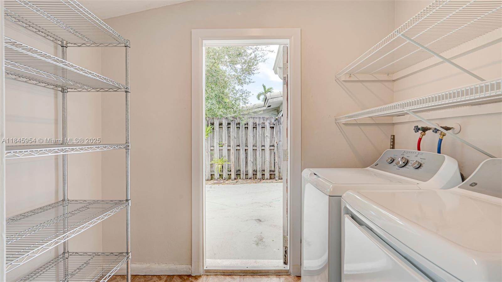 RIO NUEVO ISLE - Residential Lease