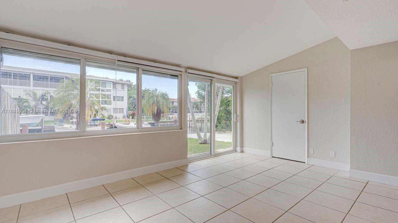 RIO NUEVO ISLE - Residential Lease