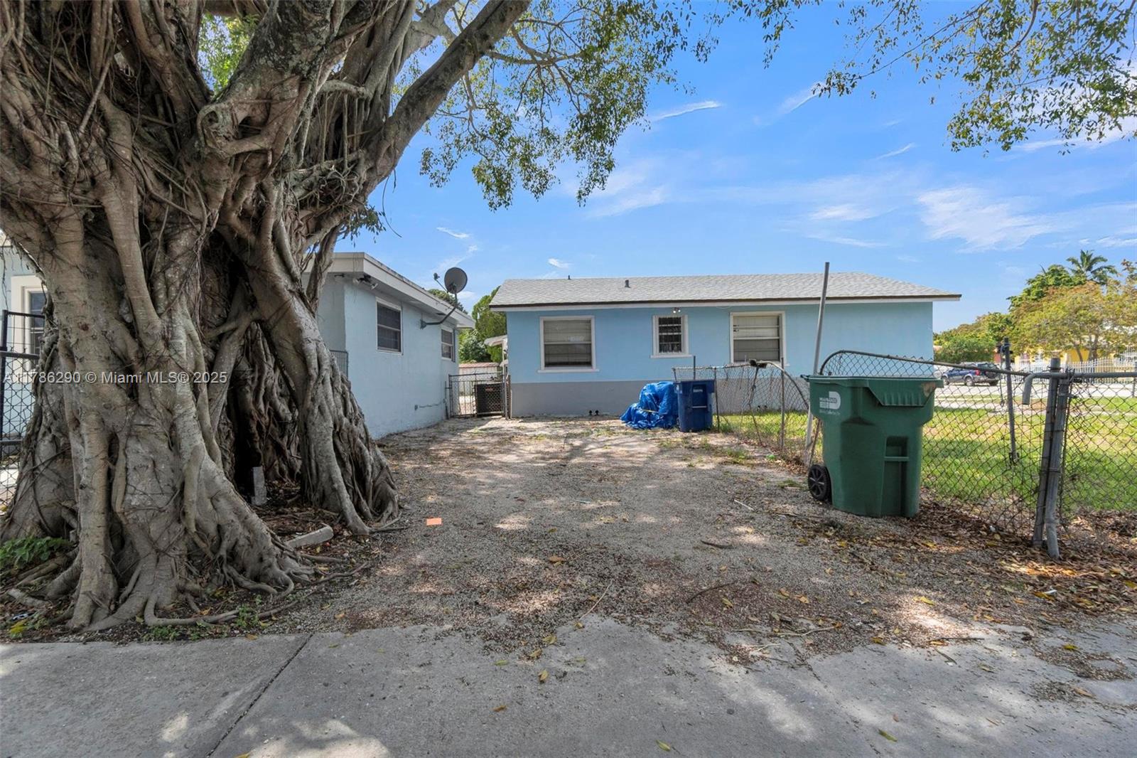 LAWNDALE 3RD ADDN - Residential Income