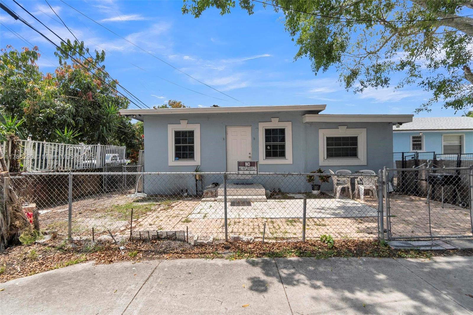 1006 NW 112th Ter