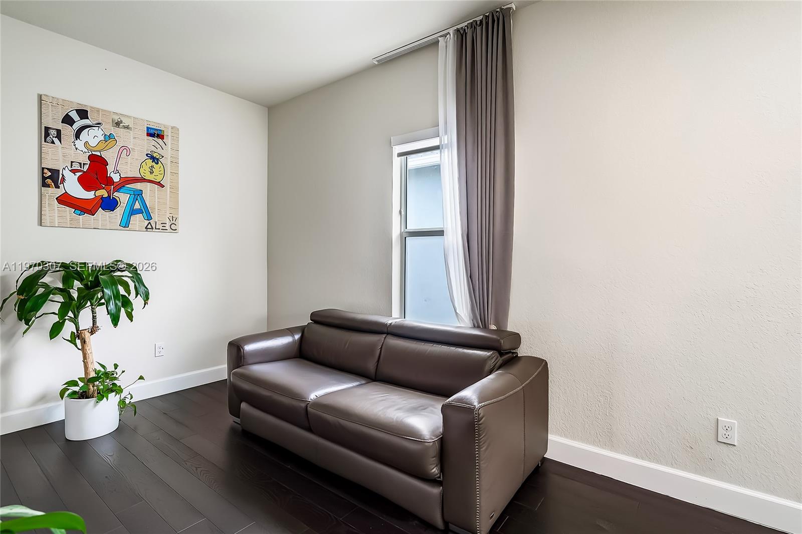 HILLCREST COUNTRY CLUB SO - Residential