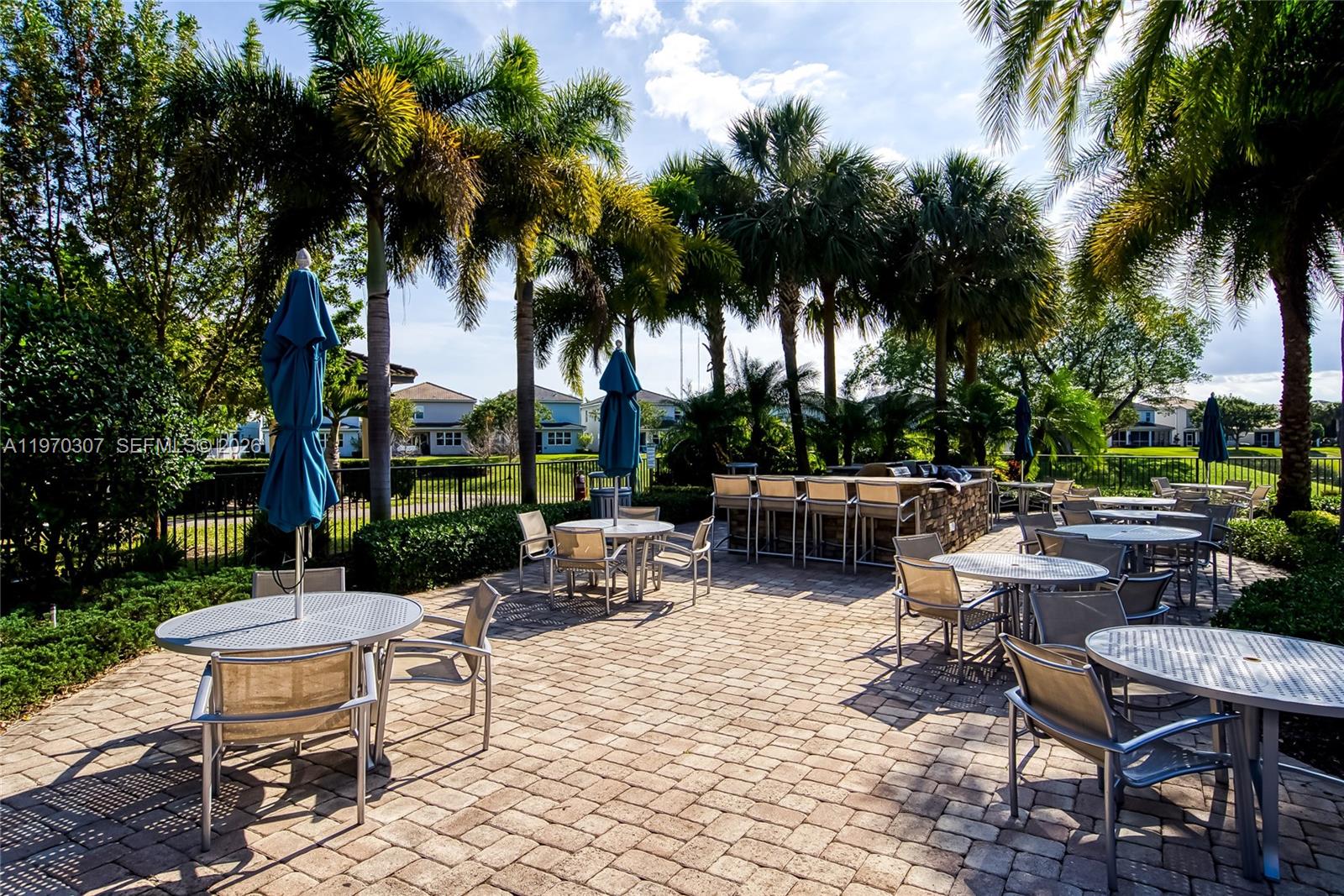 HILLCREST COUNTRY CLUB SO - Residential