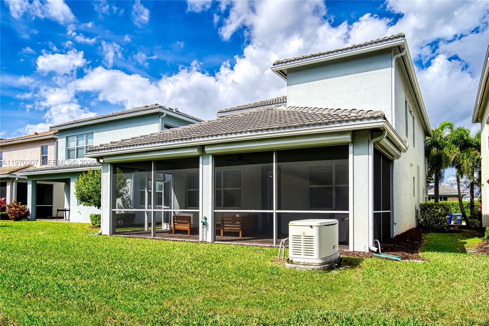 HILLCREST COUNTRY CLUB SO - Residential