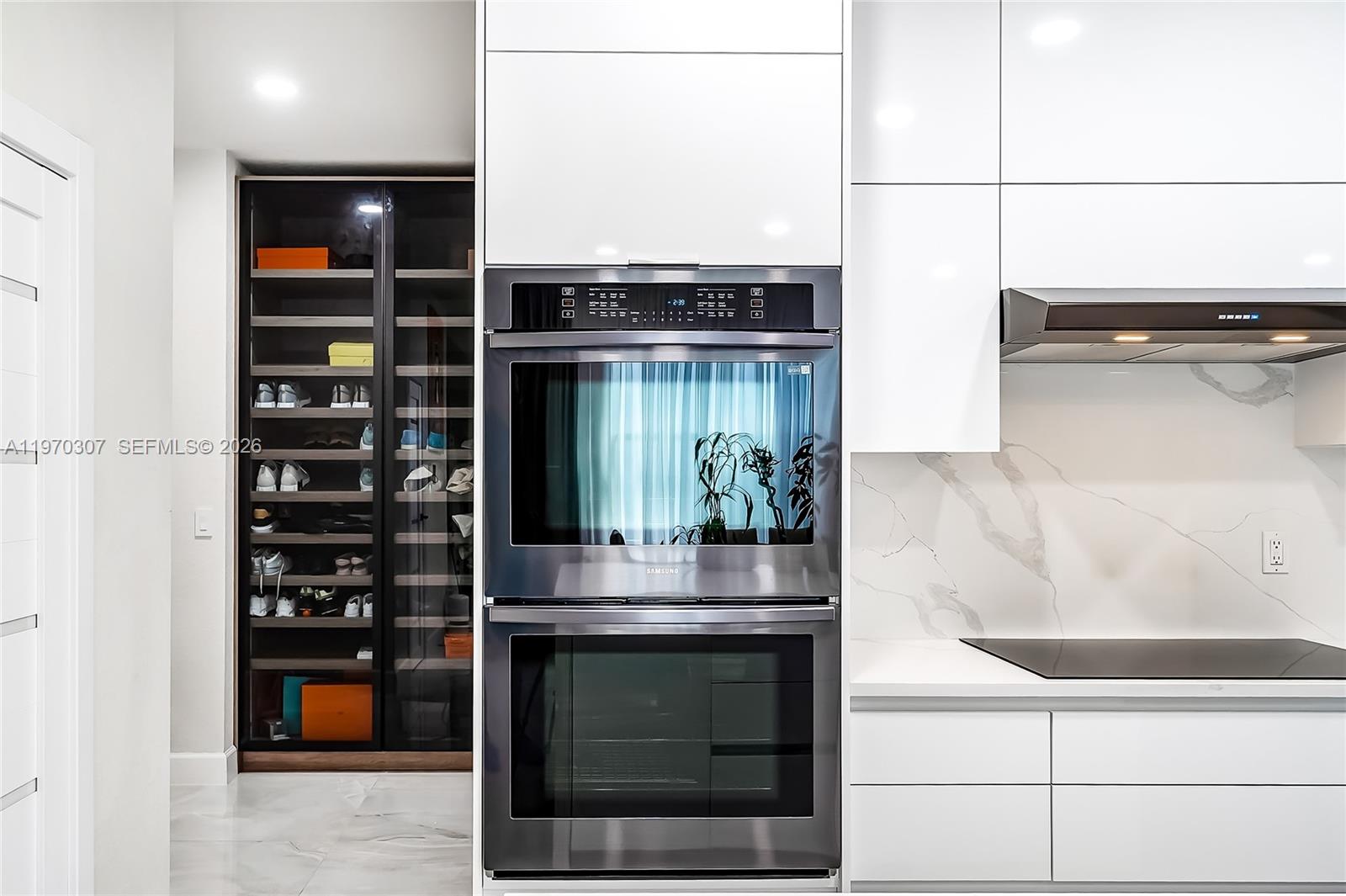 HILLCREST COUNTRY CLUB SO - Residential