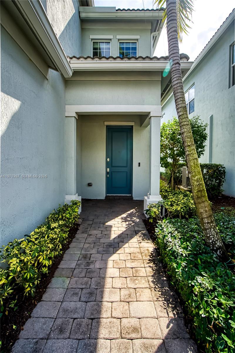 HILLCREST COUNTRY CLUB SO - Residential