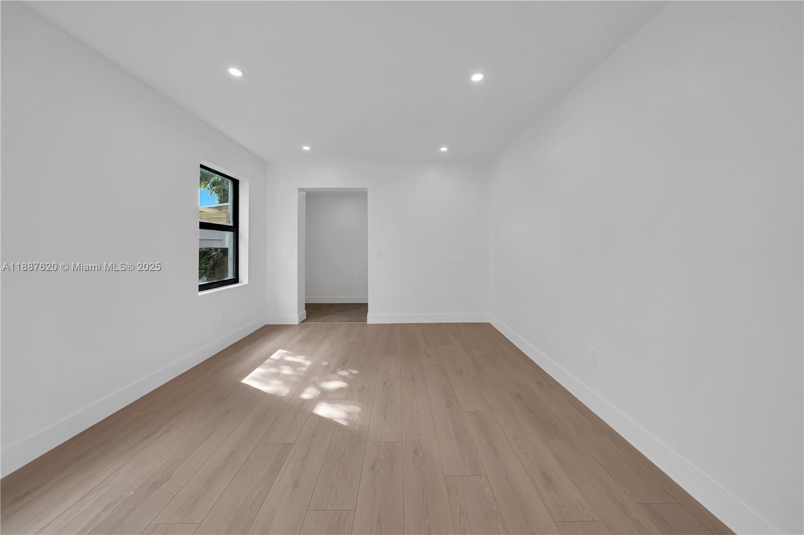 LAWRENCE ESTATES LAND COS - Residential