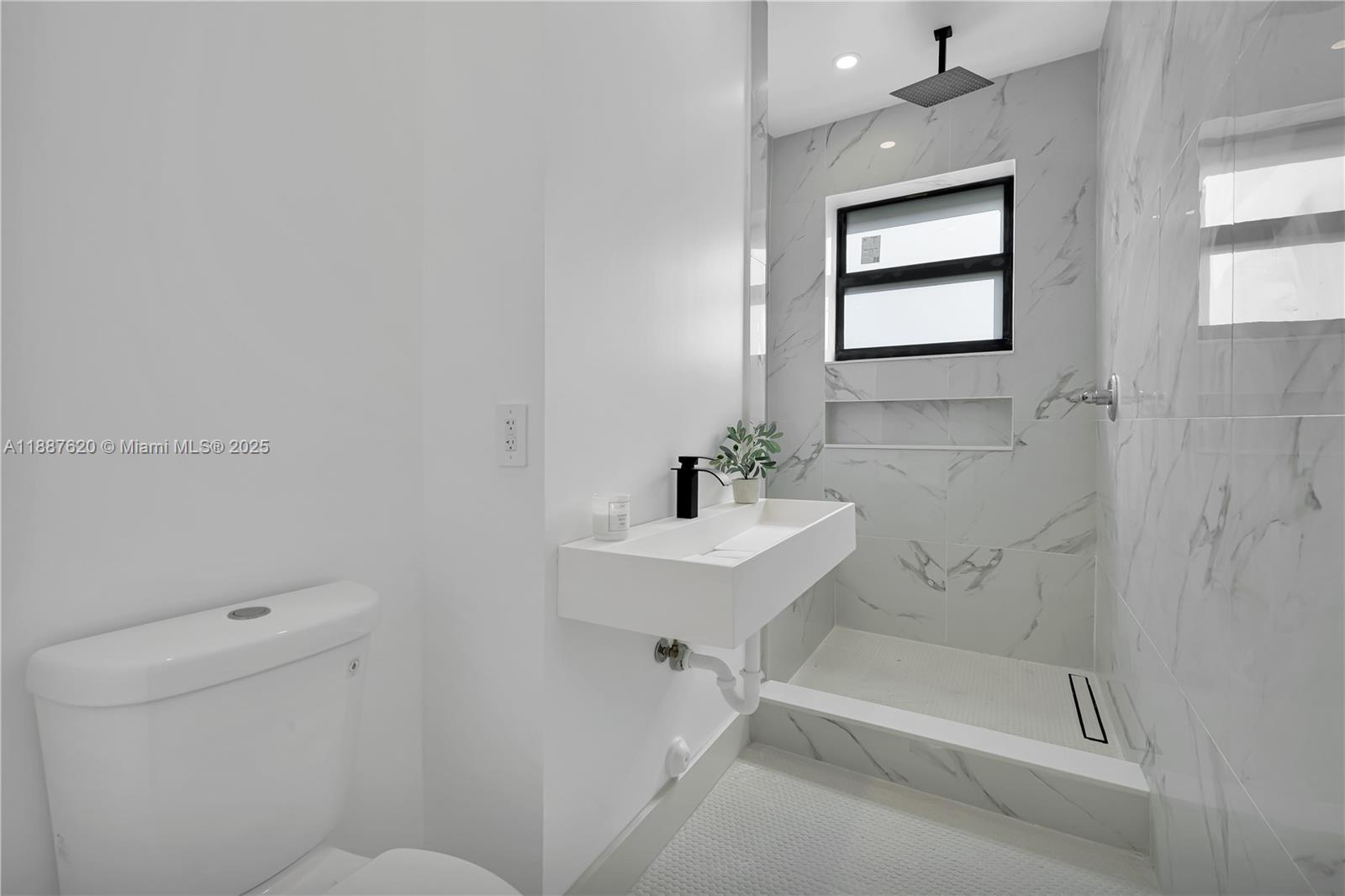 LAWRENCE ESTATES LAND COS - Residential