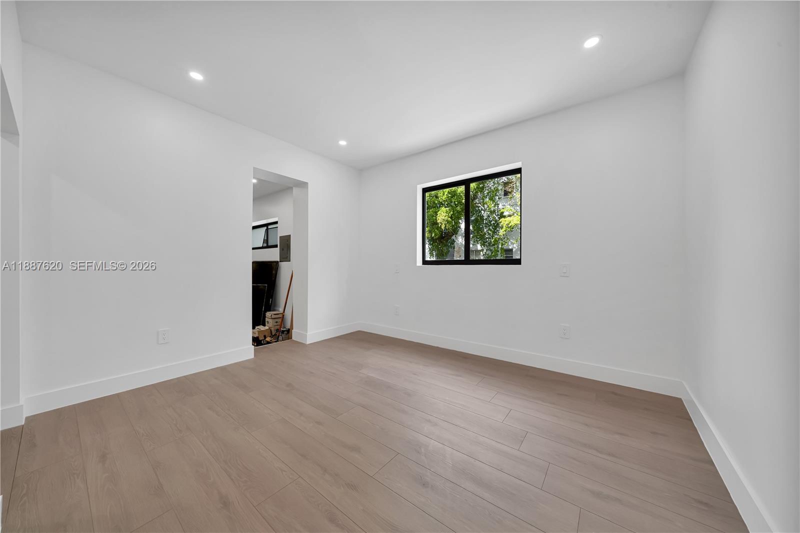 LAWRENCE ESTATES LAND COS - Residential