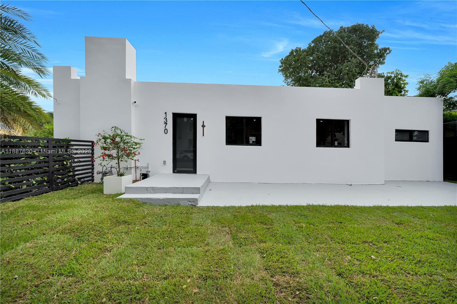 1370 SW 5th St, Miami, FL, 33135/$1,099,000 1 1370 SW 5th St