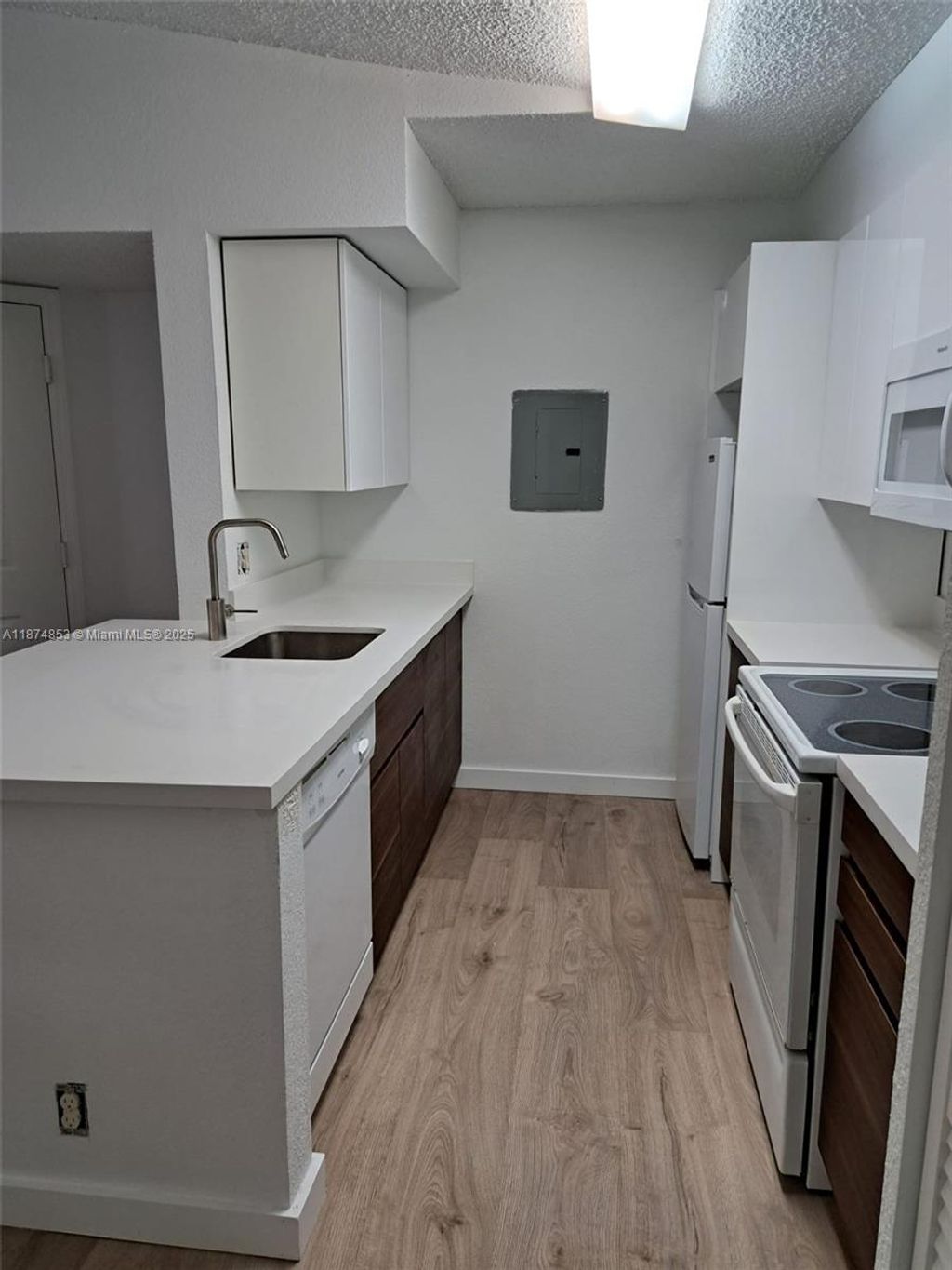 Photo of 2946 S University Dr #7206, Davie, FL 33328 (MLS # A11874853)