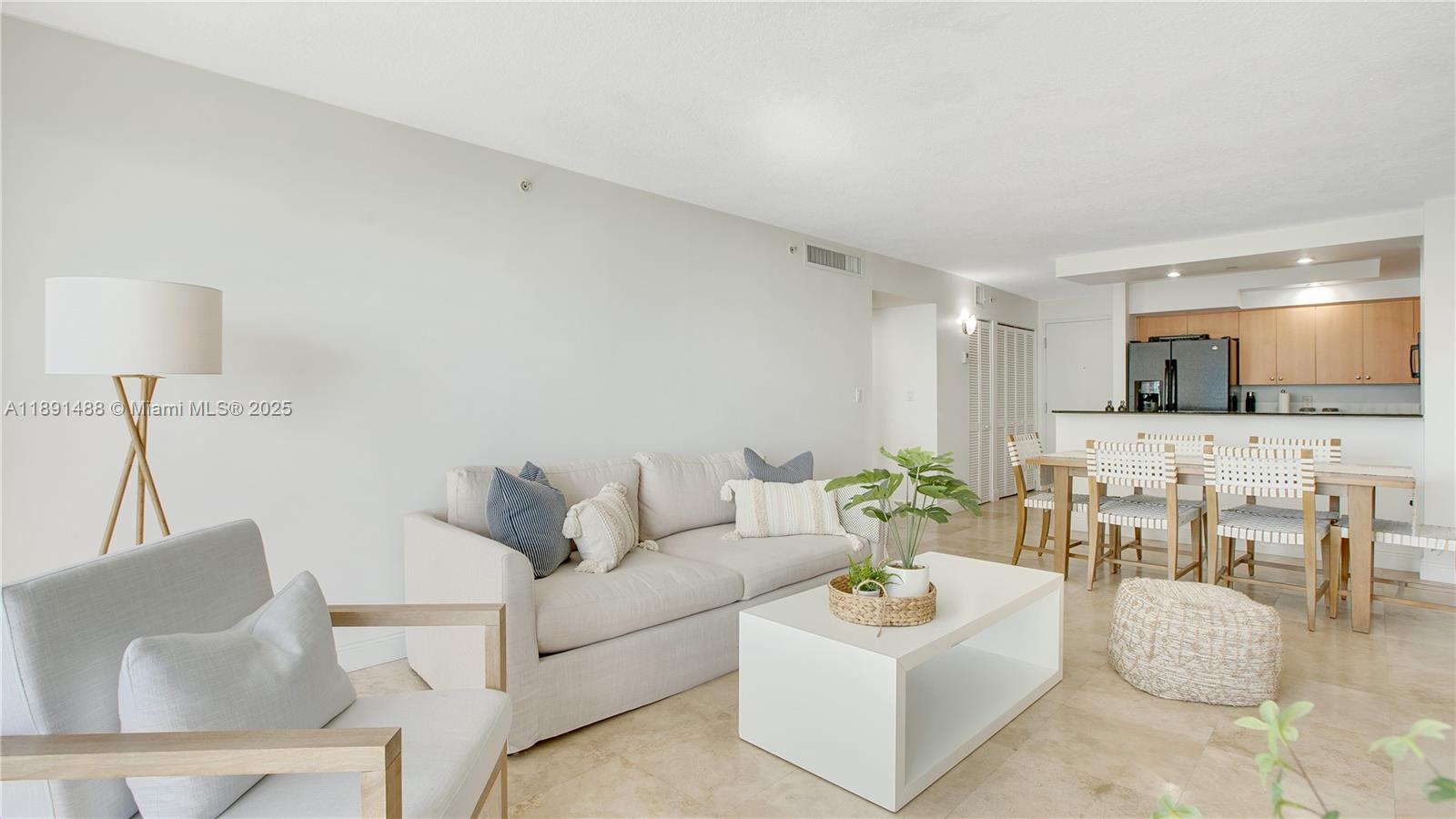 THE COLLINS CONDO - Residential Lease