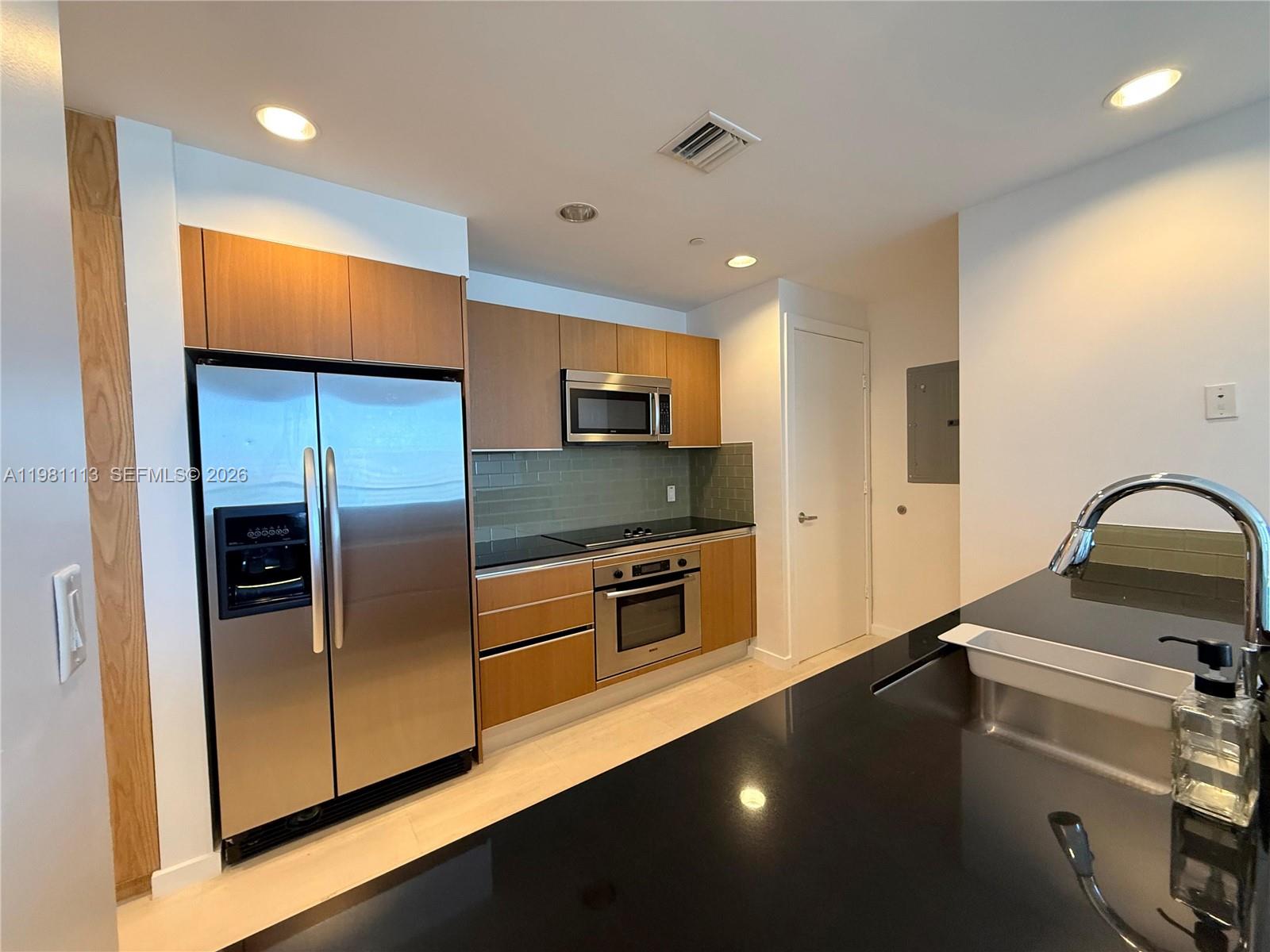 1060 BRICKELL CONDO - Residential Lease