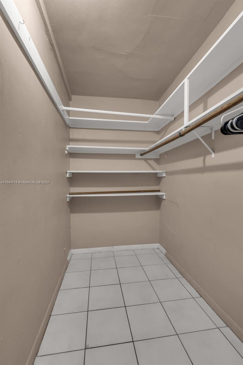 DIXIE GARDENS - Residential