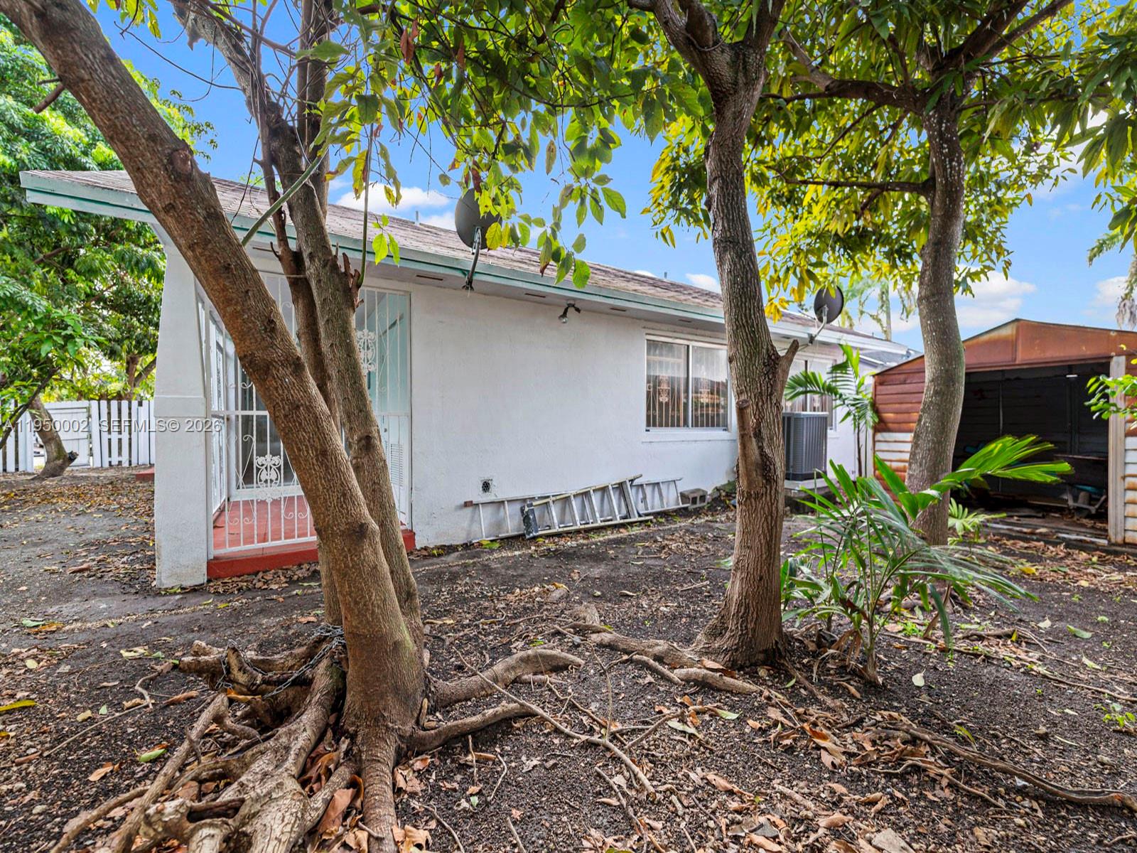 OLD CUTLER HOMES - Residential