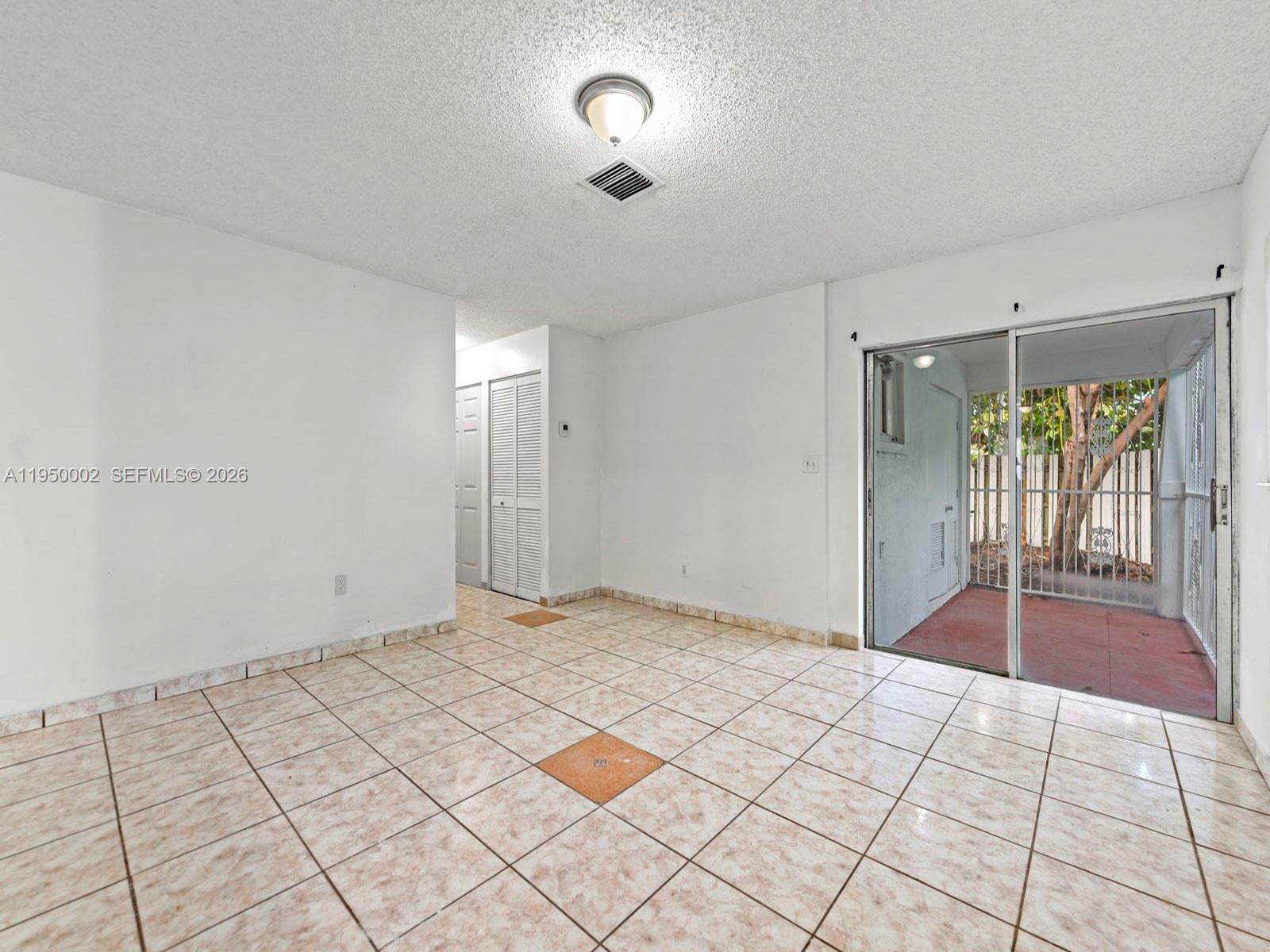 OLD CUTLER HOMES - Residential