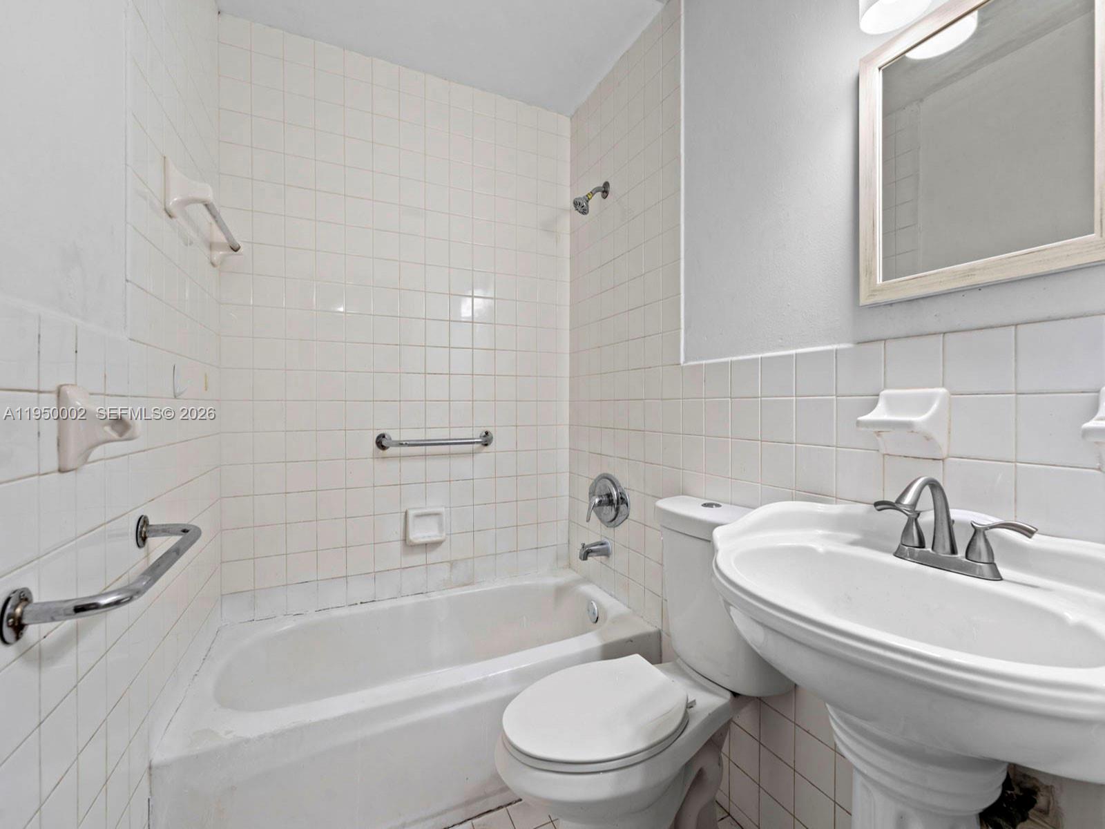 OLD CUTLER HOMES - Residential