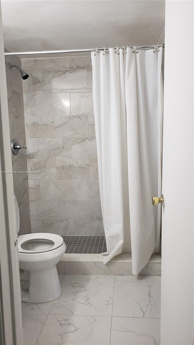 HARBOUR POINTE OF MIAMI C - Residential Lease