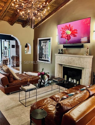 738 NE 72ND TER, MIAMI, FL 33138 - Image dbda1d59404fa5ccc0a2ac3c817ca368/1616866408