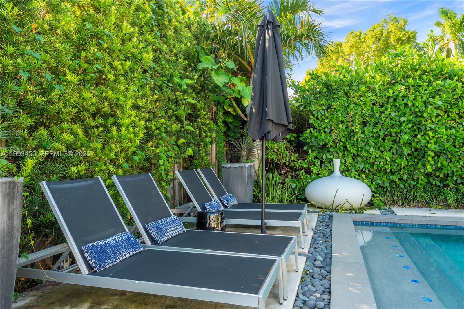 BELLE MEADE OF MIA SEC 1 - Residential Lease