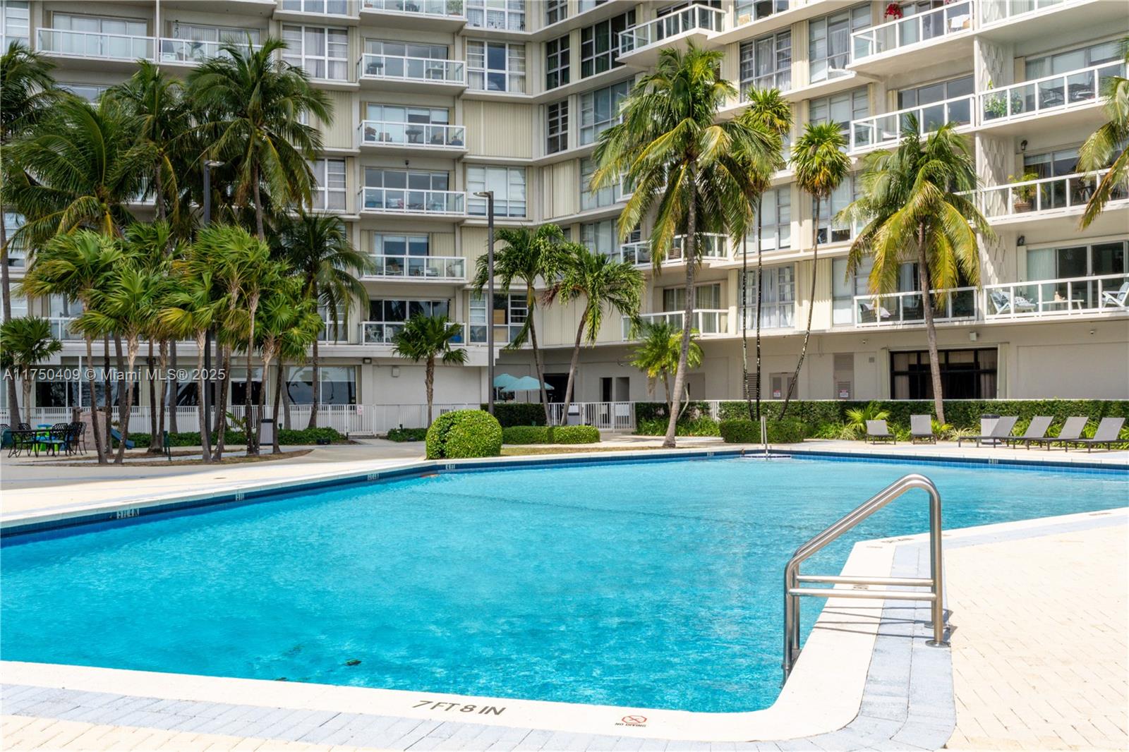 BRICKELL TOWNHOUSE CONDO - Residential