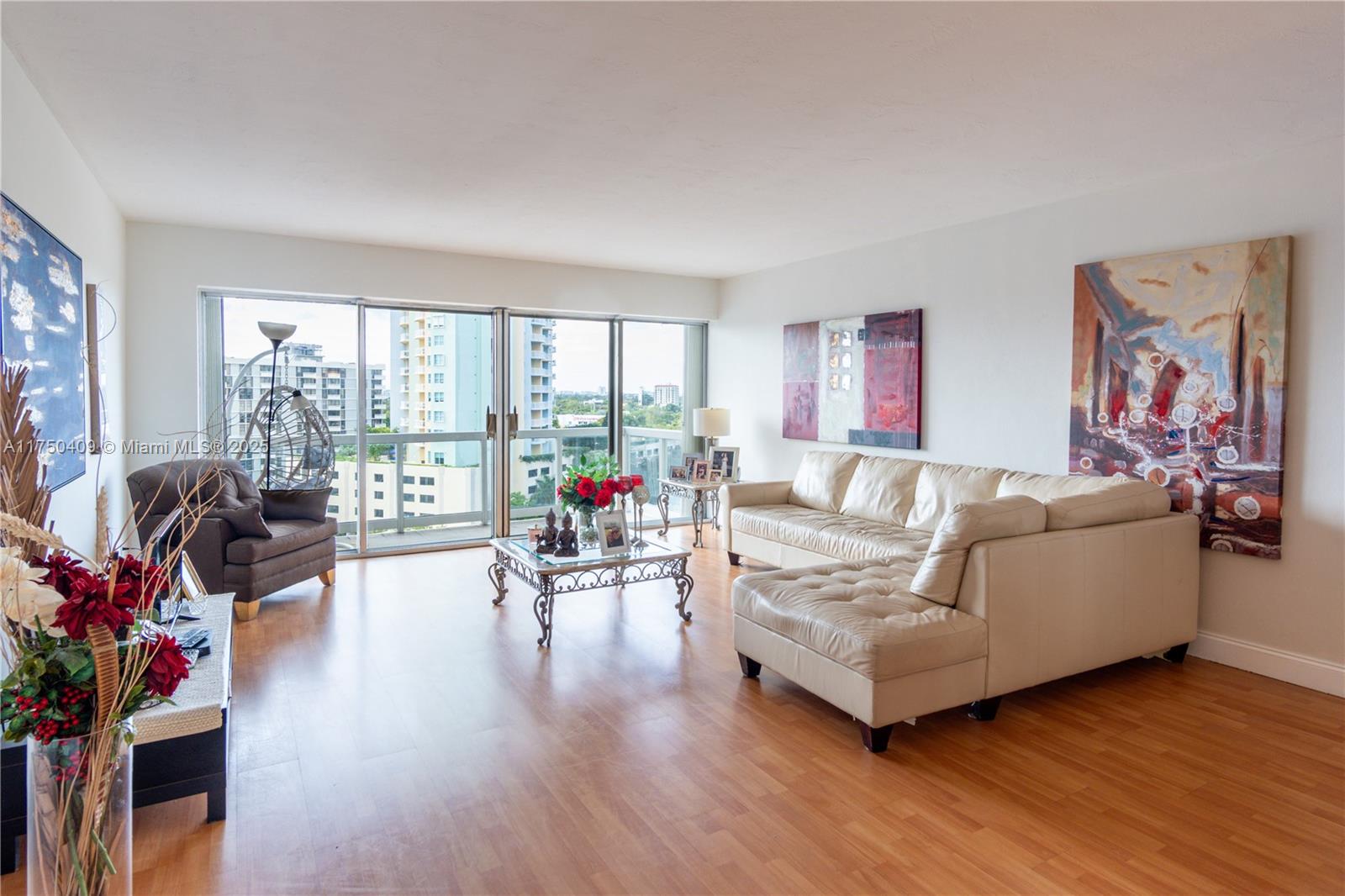 BRICKELL TOWNHOUSE CONDO - Residential