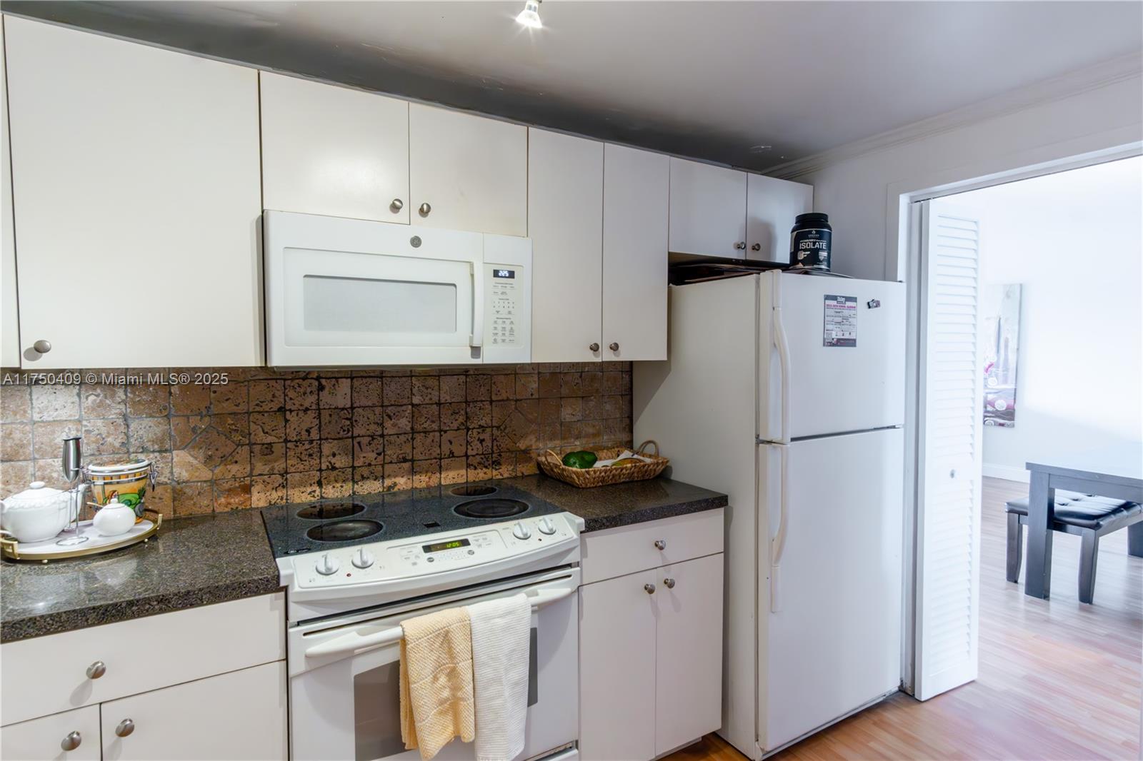 BRICKELL TOWNHOUSE CONDO - Residential