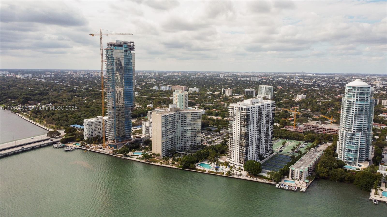 BRICKELL TOWNHOUSE CONDO - Residential