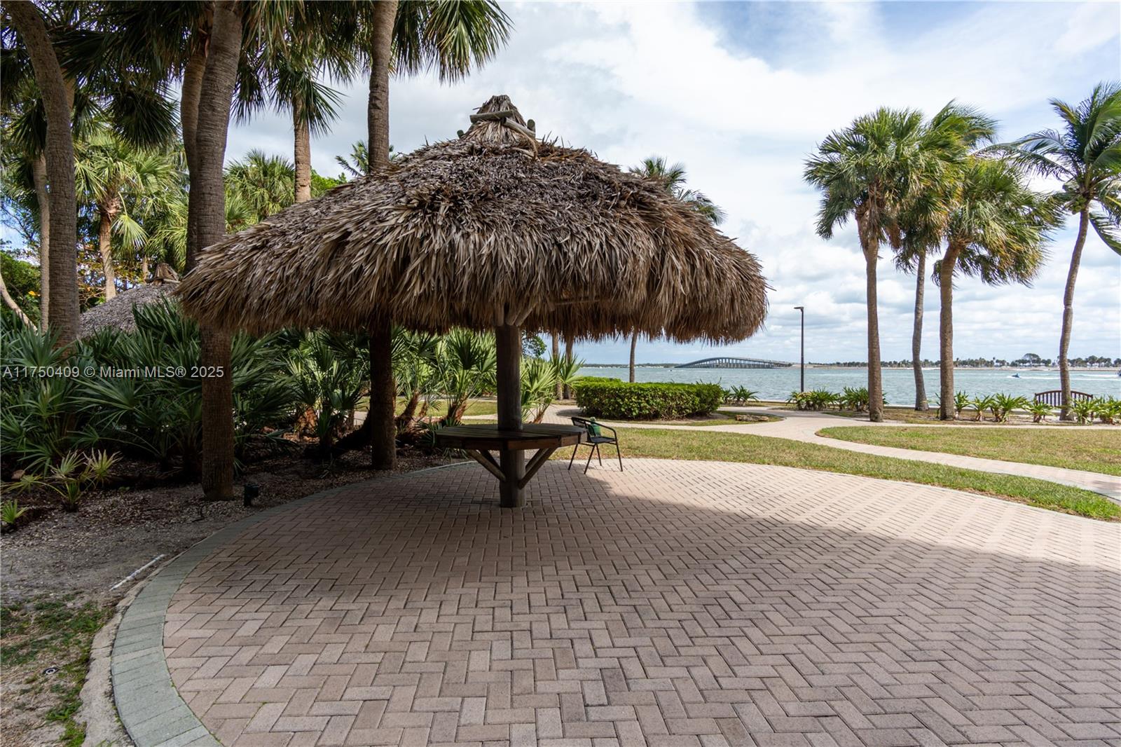 BRICKELL TOWNHOUSE CONDO - Residential