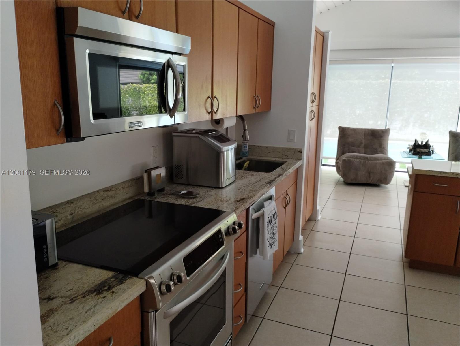 HIDDEN OAKS - Residential Lease