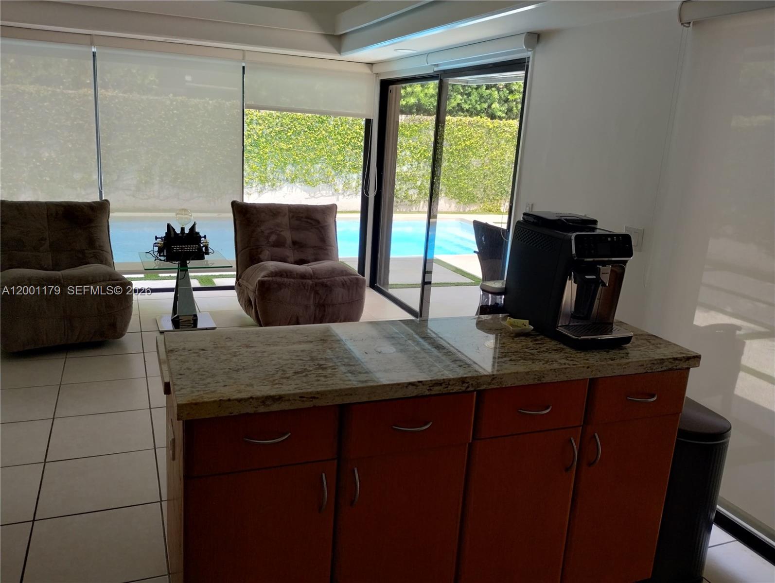 HIDDEN OAKS - Residential Lease