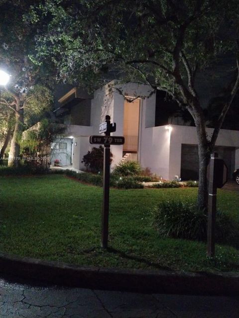 11843 SW 79th Ter Miami FL 33183
