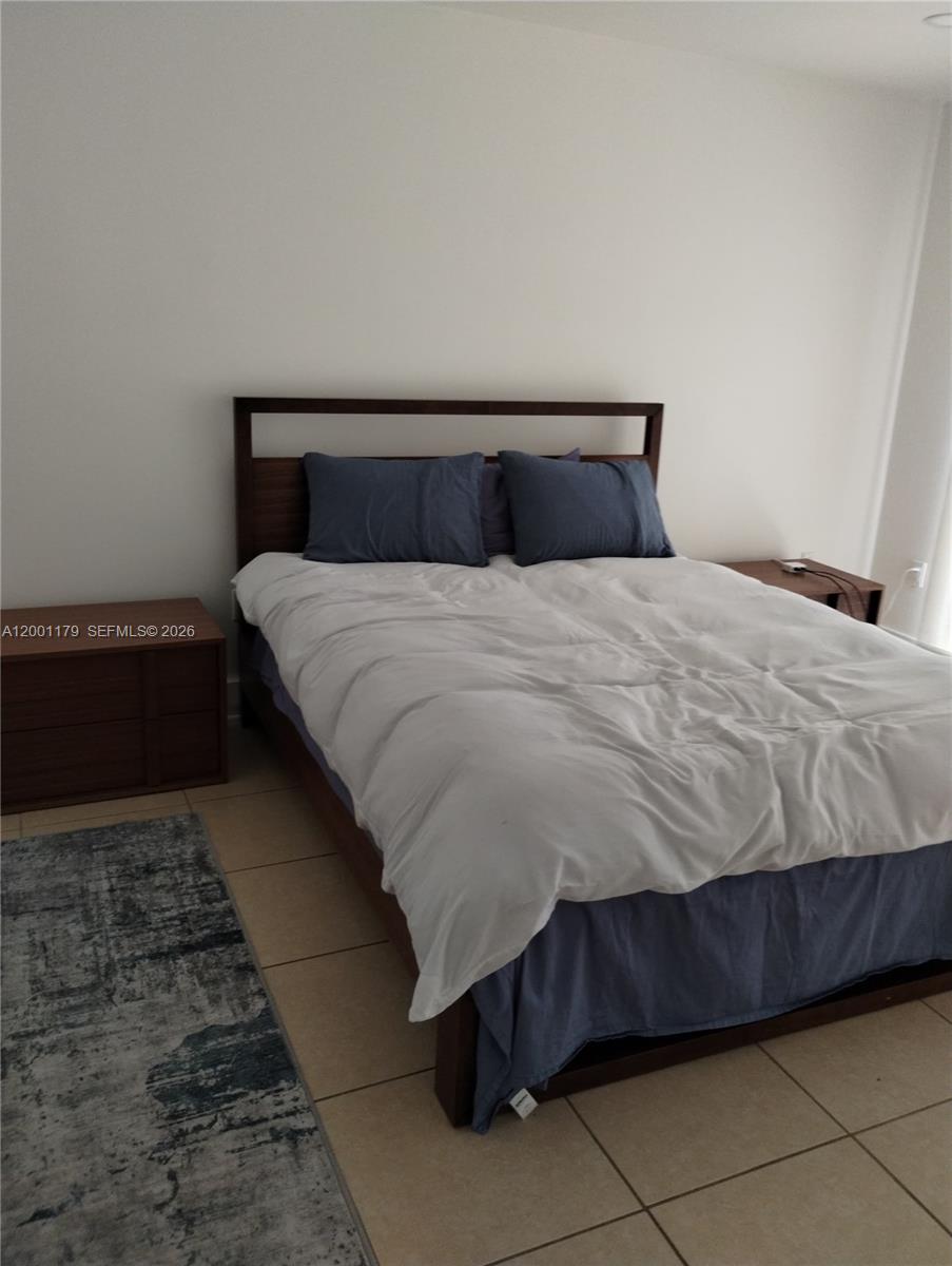 HIDDEN OAKS - Residential Lease