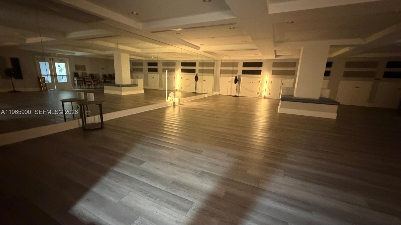 HUNTINGTON POINTE - Residential