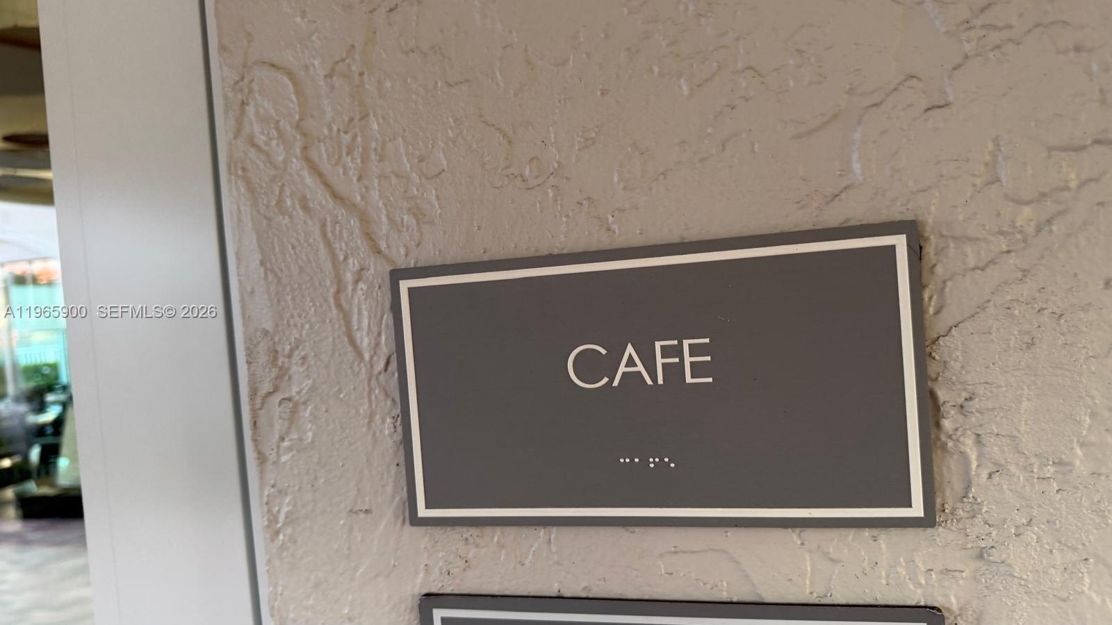 HUNTINGTON POINTE - Residential