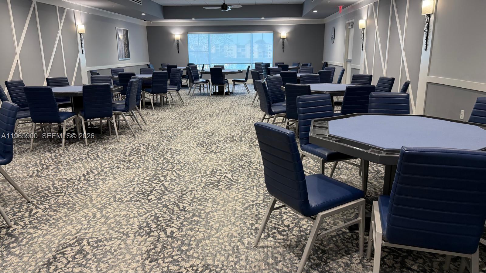 HUNTINGTON POINTE - Residential