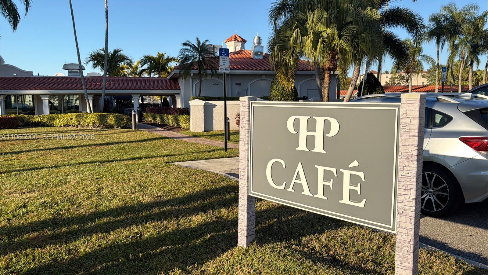 HUNTINGTON POINTE - Residential