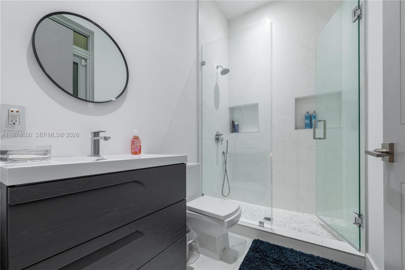 VANDERBILT PARK AMD PL - Residential