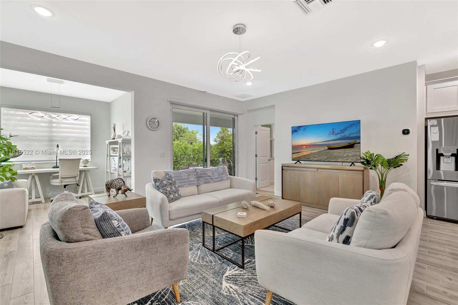 TELARO AT SOUTHERN GROVE - Residential