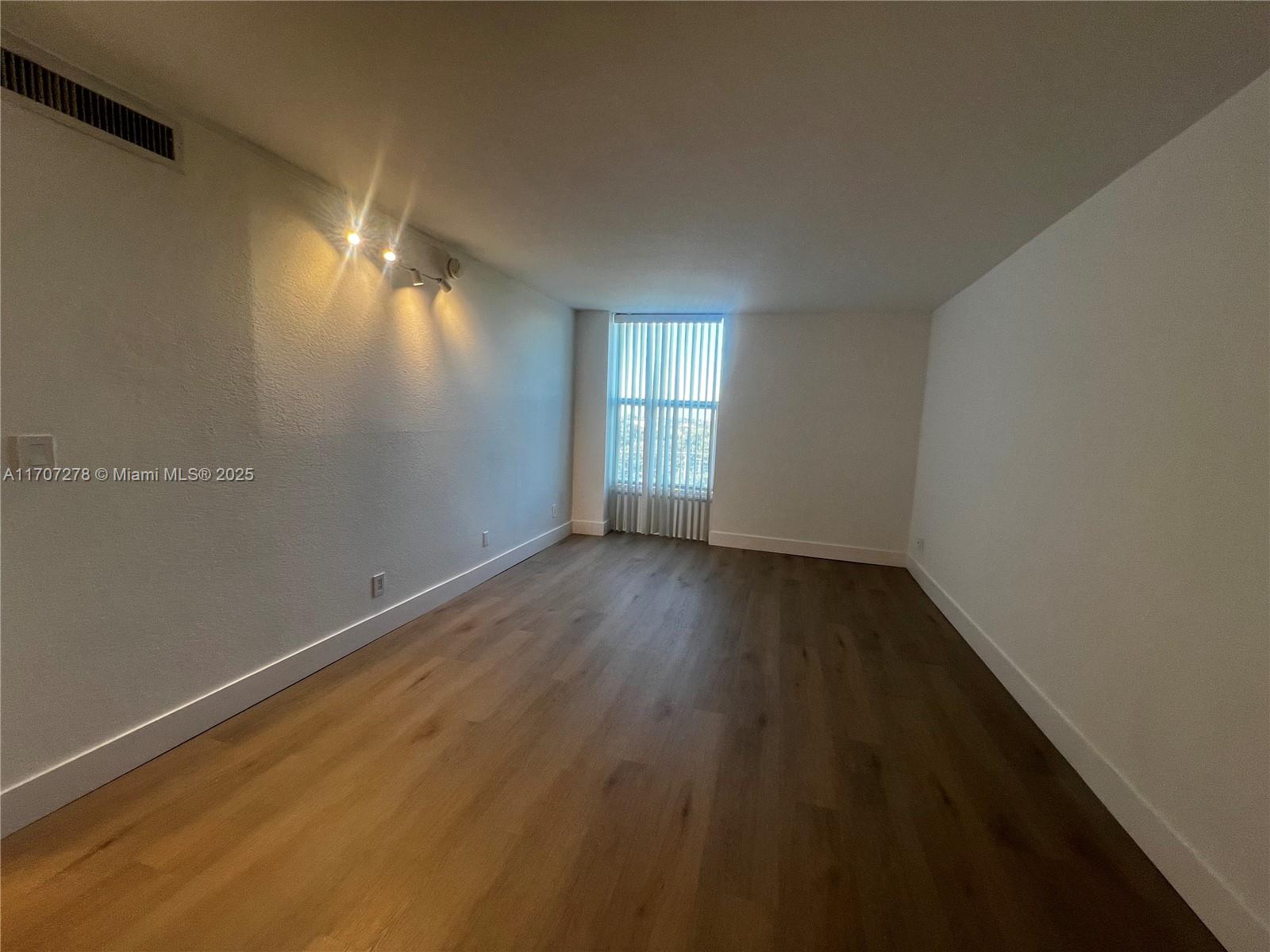 KEYSTONE TOWERS CONDO - Residential